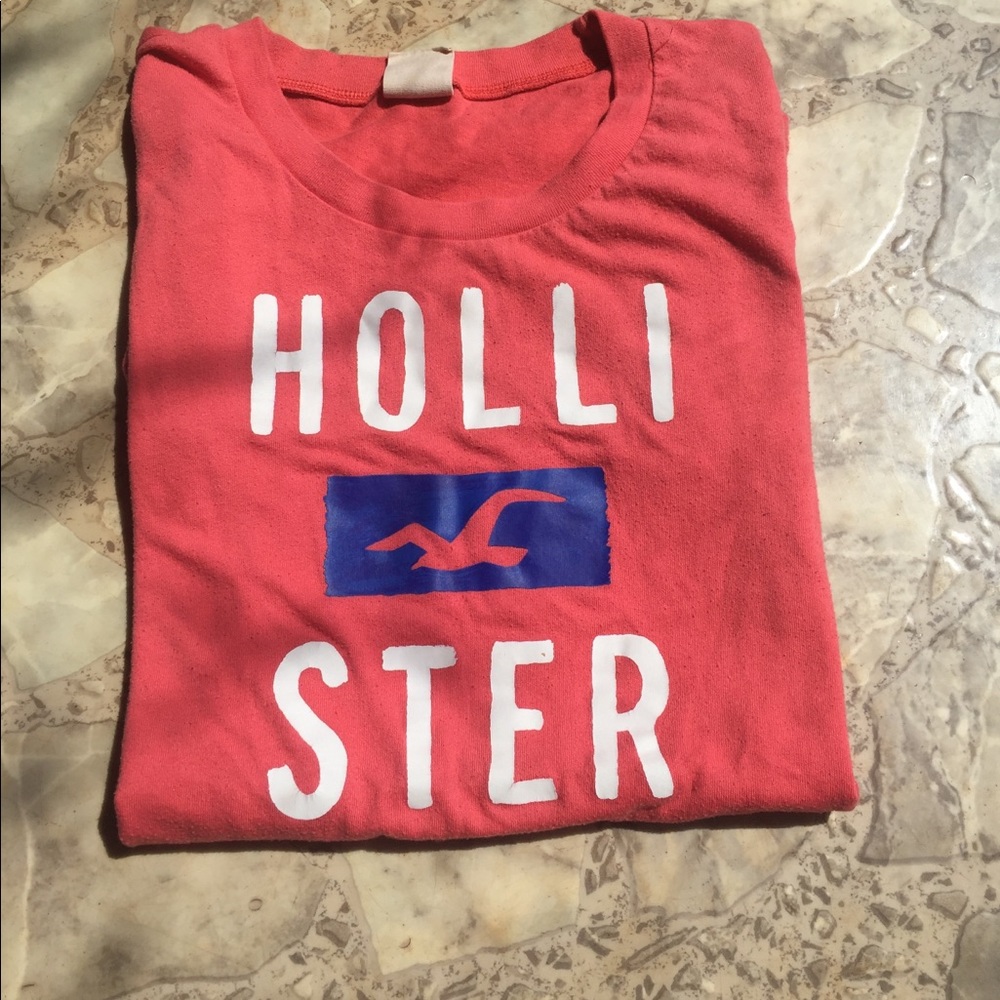 Hollister T-Shirt